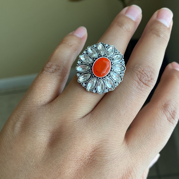 CLUB MONACO|SILVER STATEMENT RING - Picture 7 of 11